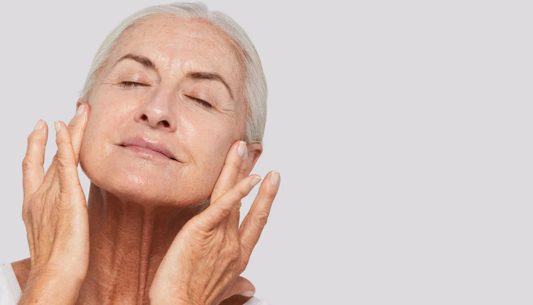 Hudpleie etter 50 år: Slik tar du vare på moden hud