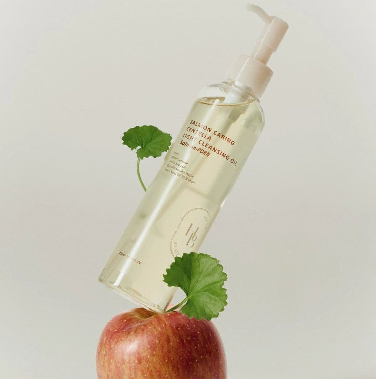 Heveblue Salmon Caring Centella Light Cleansing Oil