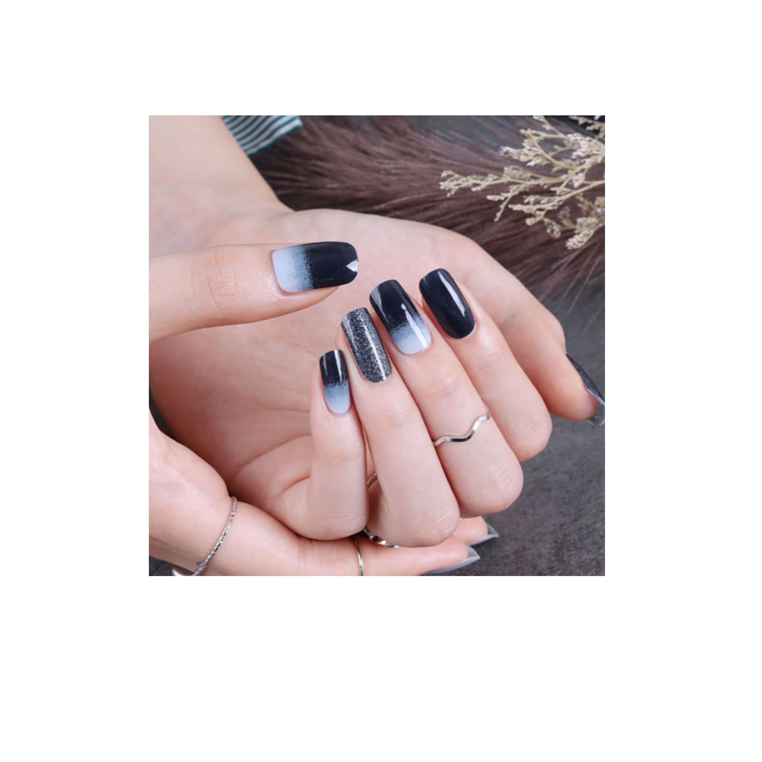 GLOSSY BLOSSOM GEL NAIL STRIPS EBONY 1