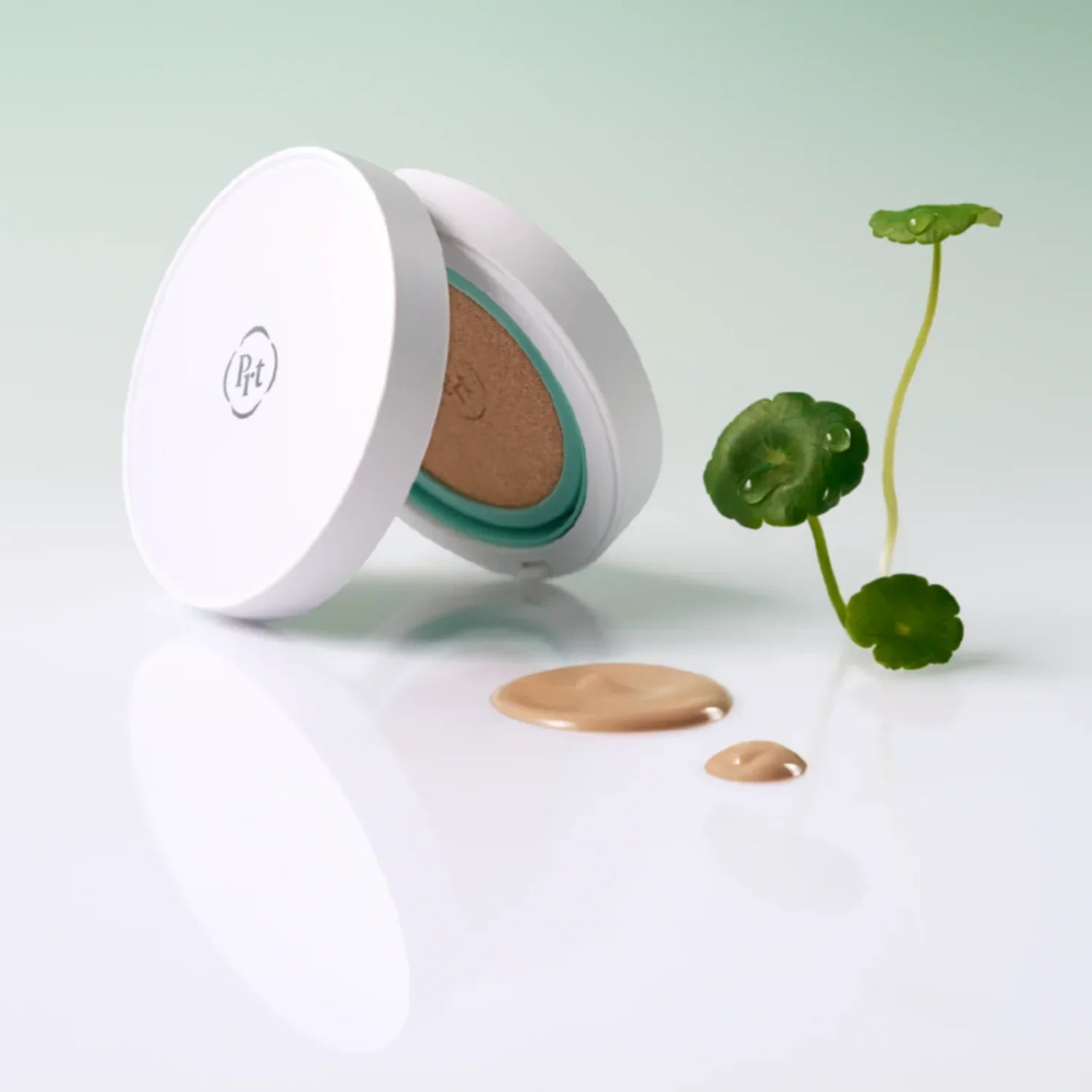Cushion foundation – praktisk basesminke med pleiende egenskaper